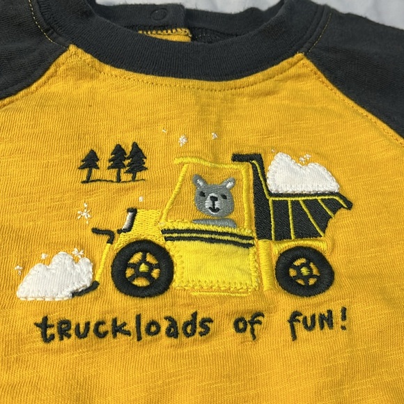 3-6M Gymboree construction onesie - Picture 2 of 3